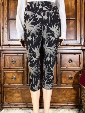 Women With Control Black Palm Slimming Shaping Contouring Stretch Denim Capri